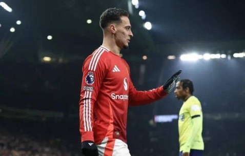 一夜20大转会，安东尼赴西甲，伊萨克签红军，枪手热刺引援