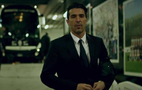 布冯：对于欧冠决赛我保持中立，巴黎和国米谁配得上谁就捧杯